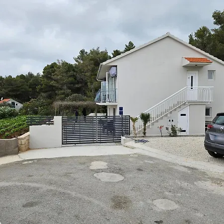 בית נופש Seaside Holiday House Prizba, Korcula - 21583